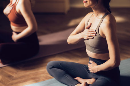 Meditationsreise im TPZ (Frau macht Yoga)