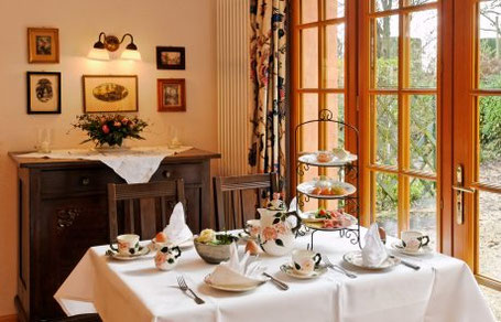 Frauenretreat im Landhaus Ettenbühl mit Yoga, Entspannung und Styling