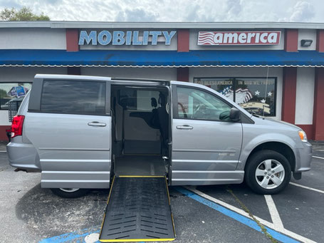 2013 Dodge Caravan Amerivan