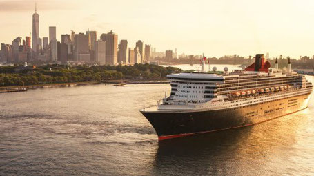 Queen Mary 2 in New York City 2025