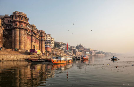 Schiffe auf dem Ganges 2025