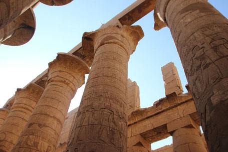 Antike Säulen in Ägypten 2026 