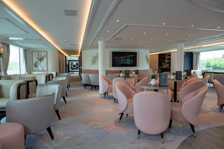 Skylounge Excellence Crowns 2026