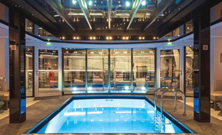 Pool auf dem Luxusschiff Riverside Ravel 2026