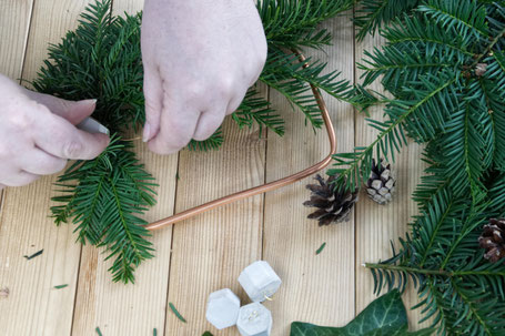 DIY Winter Wreath Attaching Evergreens, Pine Cones And Concrete Hexagon Ornaments By PASiNGA Decoration Ideas