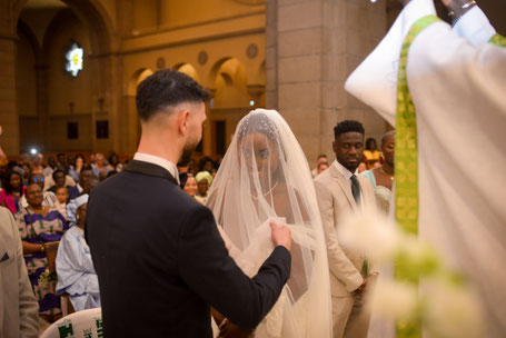 Mariage à l'église de Nantes, photographe de mariage à Cholet et à Beaupréau.