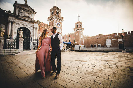 Honeymoon-Photoshoot-in-Venice