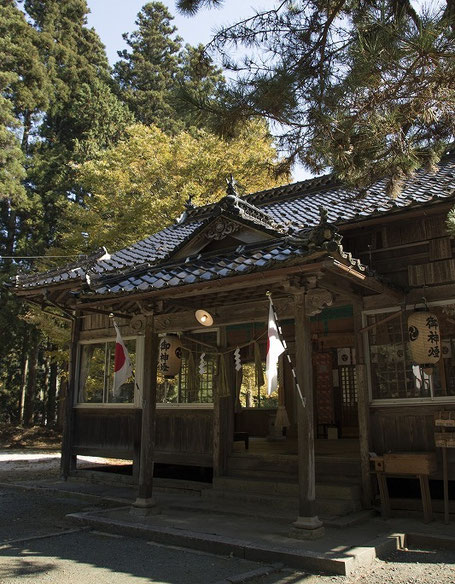 獅子山八幡宮の拝殿