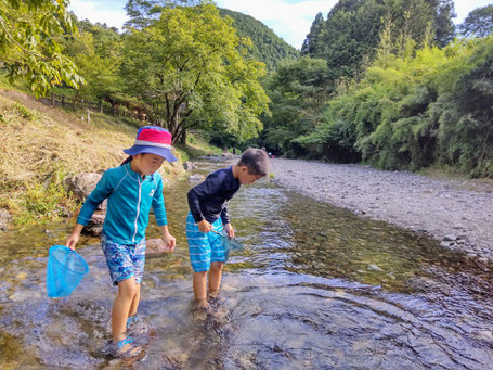 川遊び　準備物リスト