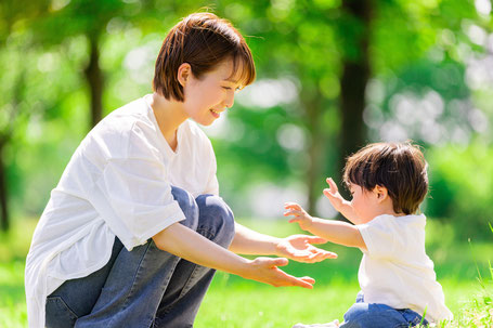 小さな子どもはパパ・ママが注意してあげて