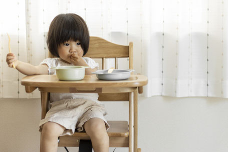 食べやすい大きさ、固さのもので練習する