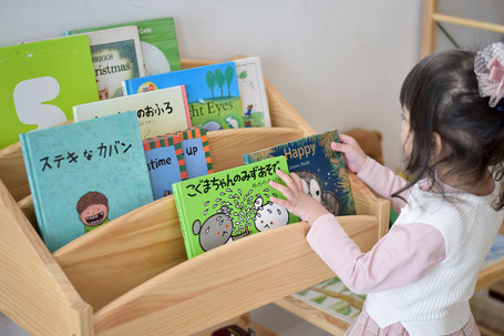 モンテッソーリ家具のポイント　見える収納にする