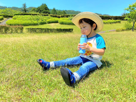帽子は必須！通気性の良いものを選ぶ