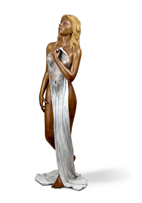Marianne - Sculpture en bronze d'une femme drapée