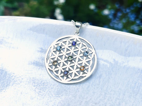 Großer Blume des Lebens Anhänger mit Chakra Edelsteinen