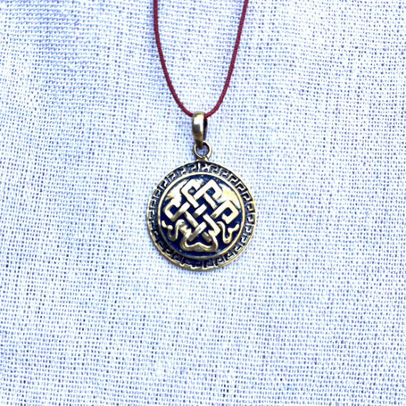 Endloser Knoten Schmuck - Buddhistischer Symbol Anhänger für Schutz, endloses Leben und Liebe