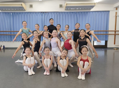 ①小1〜小4クラス(参加者17名・見学9名)