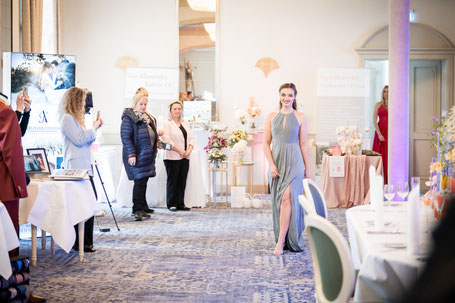 Brautkleider Dresden Modenschau im Hilton Dresden zur Hochzeitsmesse
