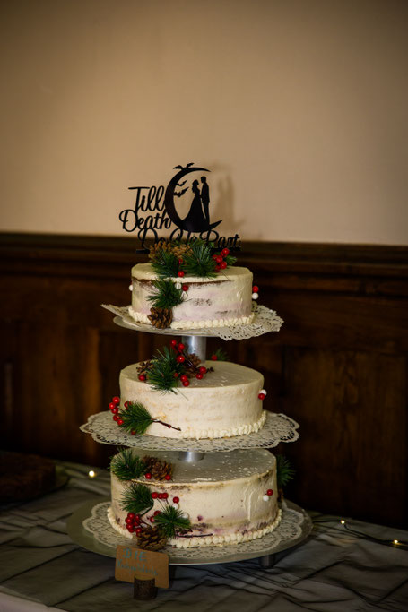 Gothic Hochzeit Fotograf Dresden, Gothic Hochzeit Burg Kriebstein, Burg Kriebstein Heiraten, Hochzeitsfotograf Burg Kriebstein, Hochzeit WGT, Hochzeit in schwarz, Schwarzes Brautkleid Dresden, Gothic Hochzeitsfotografie, mittelalterliche Hochzeit Dresden,