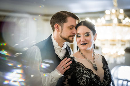 Hochzeit Parkhotel Dresden  Gothic Hochzeit Brautkleid