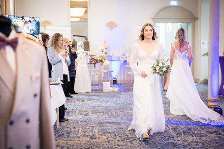Brautkleider Dresden Modenschau im Hilton Dresden zur Hochzeitsmesse
