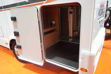Heckgarage für Hunde von Lucky Dog Camper 2026