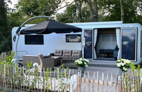 Fest installierter Glamping Luxus Wohnwagen auf Usedom 2026