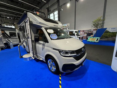 Knaus Tourer Van 500 MQ in weiß freigestellt vor weißem Hintergrund 2025