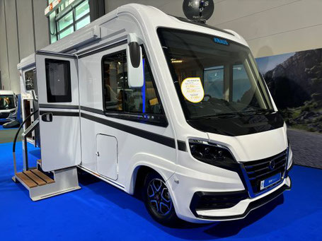 Großes Integriertes Wohnmobil von Knaus auf dem Caravan Salon 2025