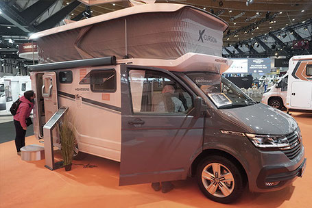 Weinsberg X-Cursion CUV mit Hubdach ausgefahren Außenansicht 2025