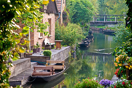 Holzboot auf Spree im Spreewald 2026