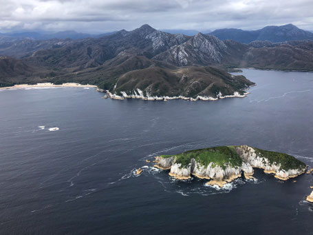 Rundflug über die Westküste in Tasmanien