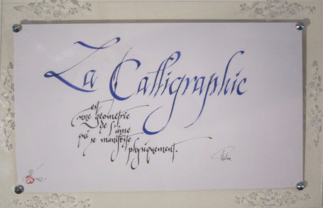 C68 - 40x50 - Encre et décors sur plexiglasse 