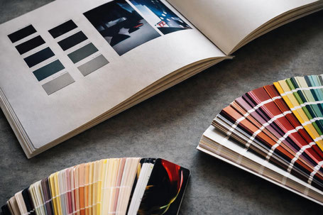 Nuanciers de couleurs et book d’inspiration pour le choix des teintes et matériaux en architecture intérieure