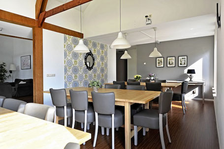 Groot vakantiehuis Drenthe - De Oosterweide - ruime eetkamer
