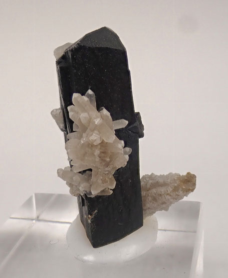 Ilvaite