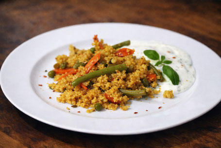 Kreativer Salat eines beim veganen Catering in München