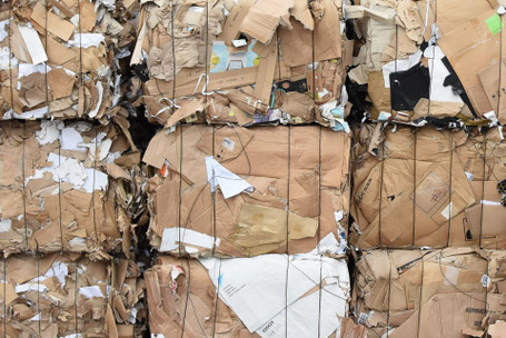 Gepresstes Altpapier