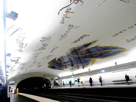 Schönste Metro Stationen Paris: Prominente Unterschriften