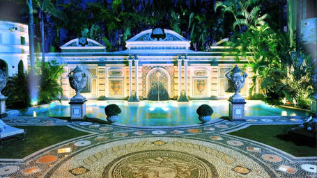 Wo in Miami South Beach übernachten: Pool des Versace Mansion