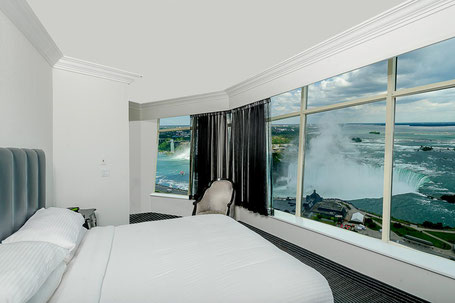 Niagarafälle Tower Hotel Fallsview - Zimmer mit Aussicht...