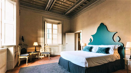 Wo in Pisa übernachten: Palazzo Feroci mit bemalten Holzdecken