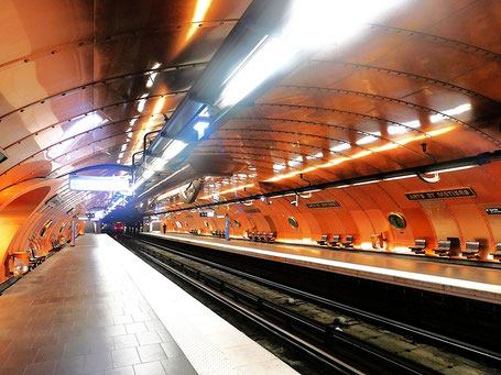 Paris Metro Stationen: Arts & Métiers