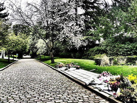Friedhof Père Lachaise Paris: Jardin du Souvenir