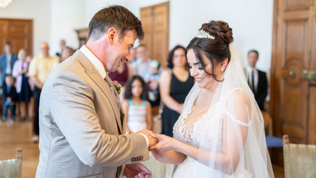 Standesamtliche Trauung im Rathaus Gammertingen – emotionale Hochzeitsfotografie