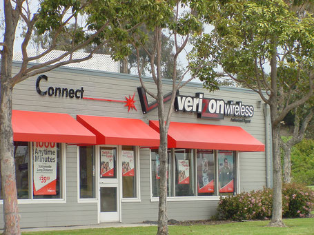 How Landmark Signs Can Help You With Retail Signage