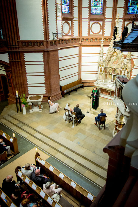 St. Gertrud Kirche, Hamburg, Hochzeit, liliaspoerhase, Fotografie, Lilia Spörhase, Sankt Gertrud, Uhlenhorst, Brautpaar, Gottesdienst