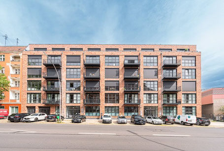 Wohn- und Geschäftshaus verkaufen Berlin – Eckgebäude in Kreuzberg