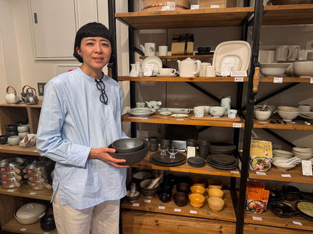ストア部 商品 販促 広報 高橋 麻子さん
