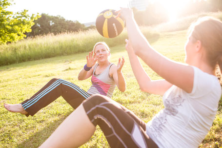 Core Training mit Medizinball